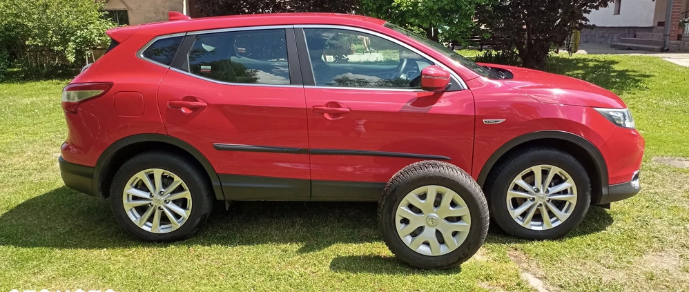 Nissan Qashqai cena 46500 przebieg: 145000, rok produkcji 2014 z Suchań małe 301